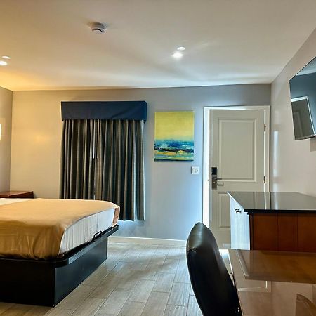 Oceanside Inn & Suites エクステリア 写真