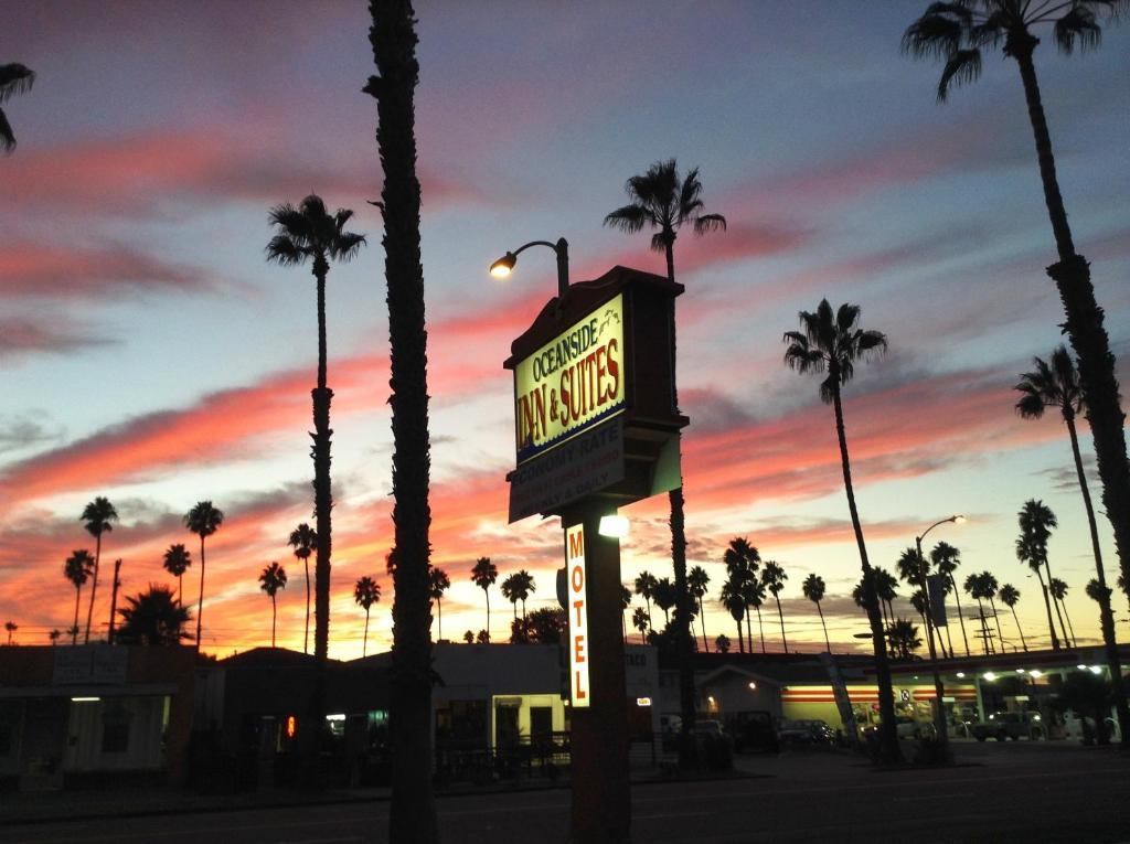 Oceanside Inn & Suites エクステリア 写真