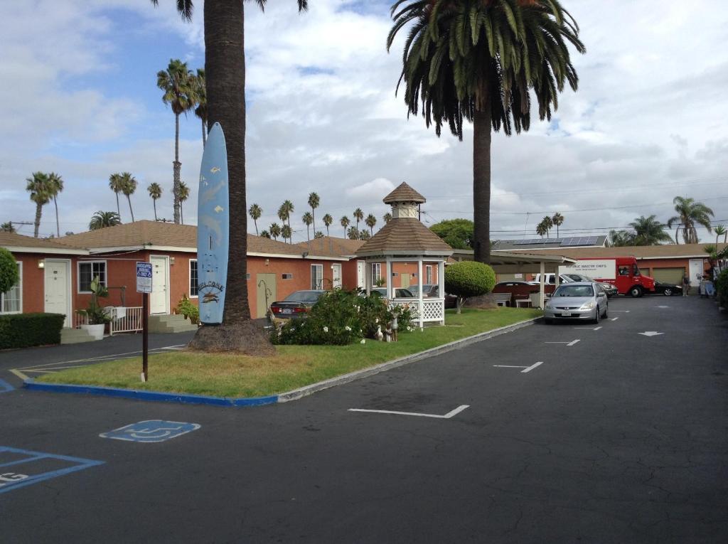 Oceanside Inn & Suites エクステリア 写真