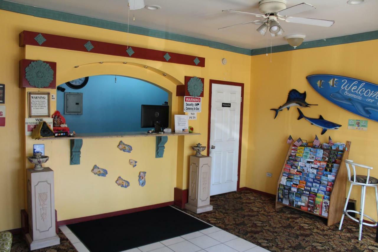 Oceanside Inn & Suites エクステリア 写真