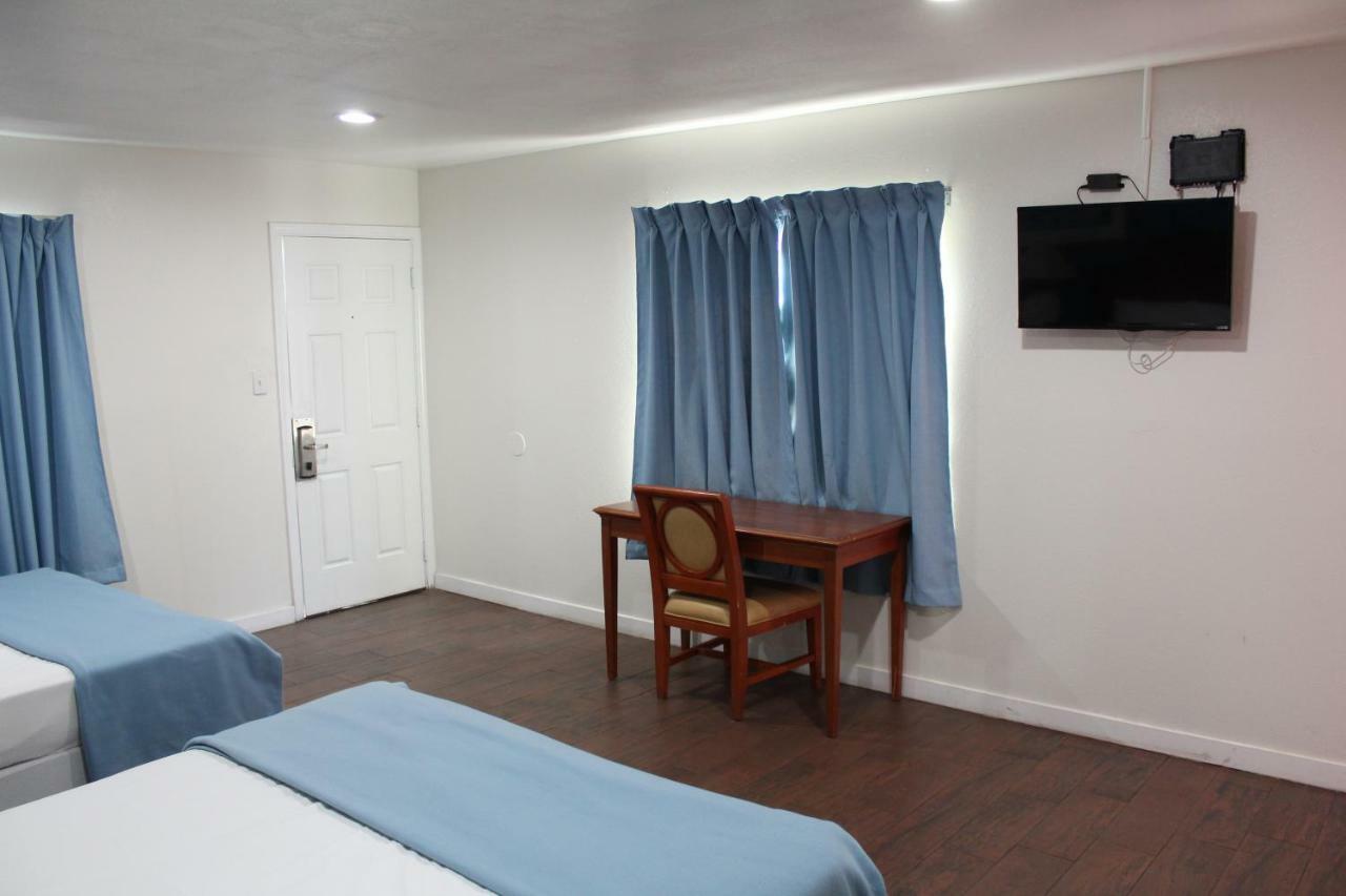 Oceanside Inn & Suites エクステリア 写真